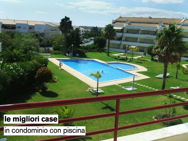 Case in vendita in Portogallo con piscina