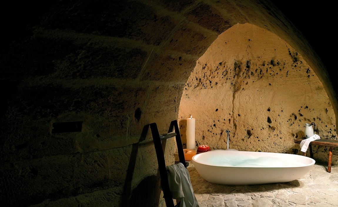 Le-Grotte-Della-Civita13