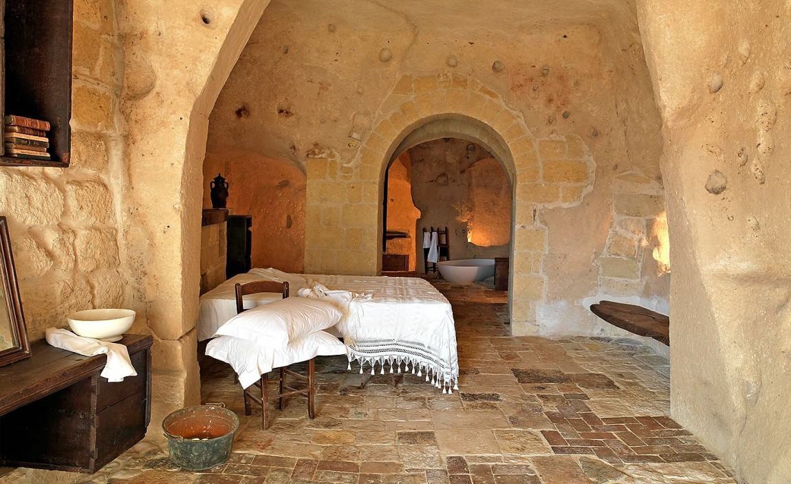 Le-Grotte-Della-Civita8