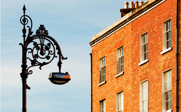 foto: steve-h (flickr.com cc) Case in irlanda: il mercato reagisce all'economia reale con bruschi cali di prezzo