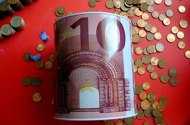 Conti correnti, come tenere sotto controllo i costi?