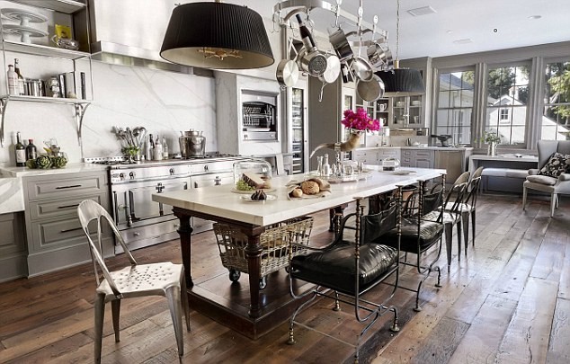 Gwyneth_Paltrow_y_Chris_Martin__casa_02