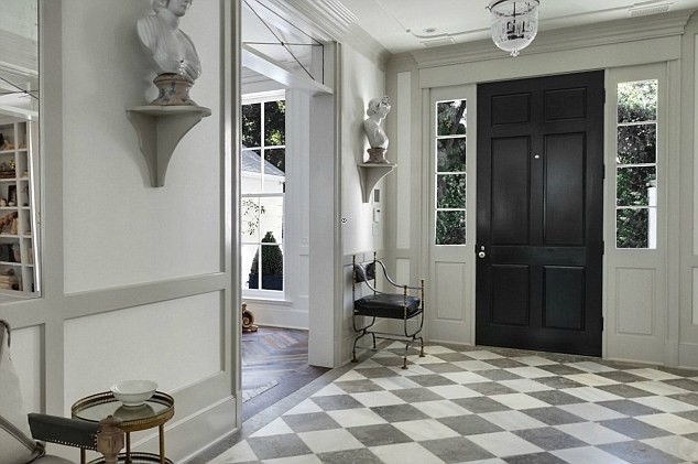 Hotel speciali: una vela che sfida il cielo e il mare (barcellona)