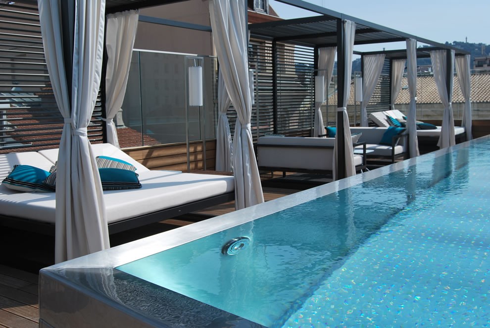 Piscine-Five-Hotel-Spa-Infinity-Pool