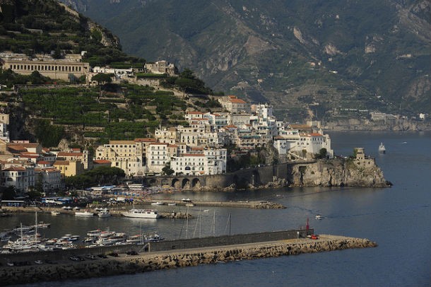 Prezzi delle case a Napoli: flessione anche nel centro e nelle zone "nobili"