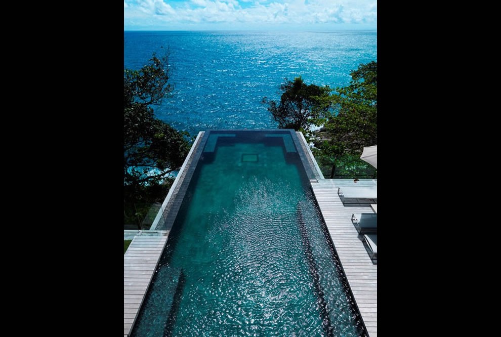paradise-infinity-pool-Villa-Amanzi