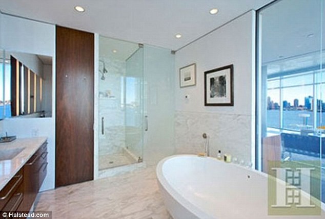 article-2185237-146FC666000005DC-21_634x429