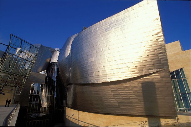 Frank gehry, il re del guggenheim, costruirà la nuova sede di facebook