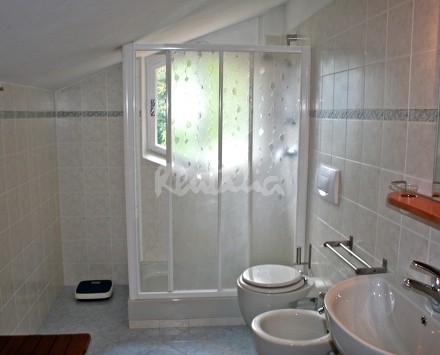 Altro che camper, arriva il palazzo di lusso su 4 ruote (galleria)