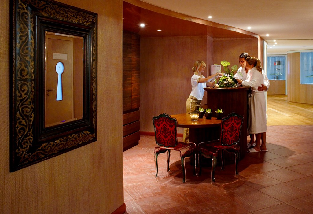 spa__0000s_0008_009