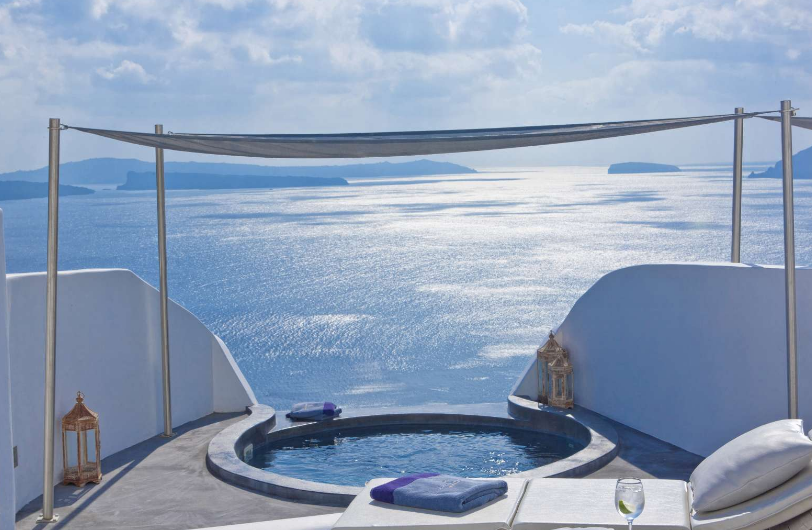Il più romantico hotel d'europa con vista al mare di santorini (fotogallery)