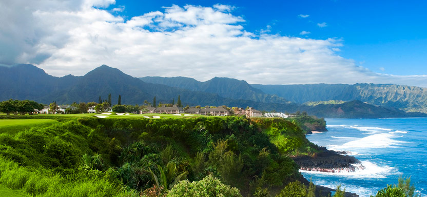 Hotel speciali: in una baia davanti all'oceano pacifico nell'isola più verde delle hawaii (fotogallery)
