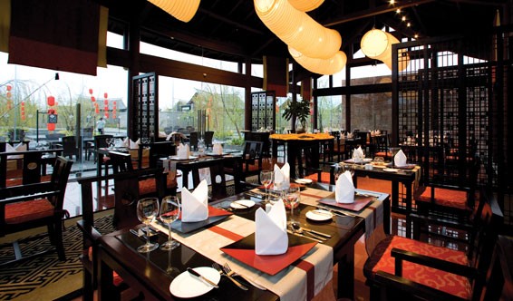 BT_Lijiang_Dining__MingTable