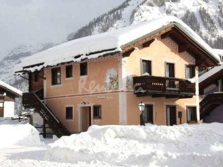 Casa del week end: una baita nella migliore stazione sciistica d'europa (fotogallery)