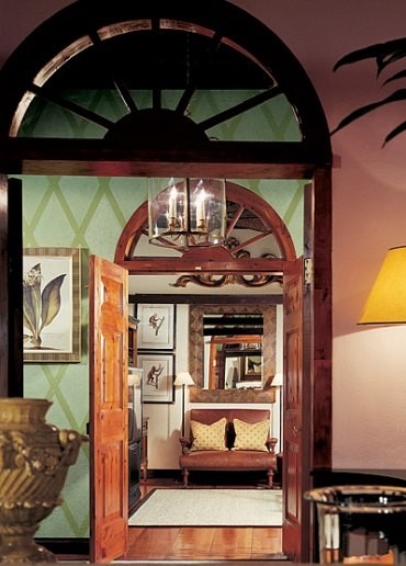 item4.rendition.slideshowVertical.hosl05_douglas