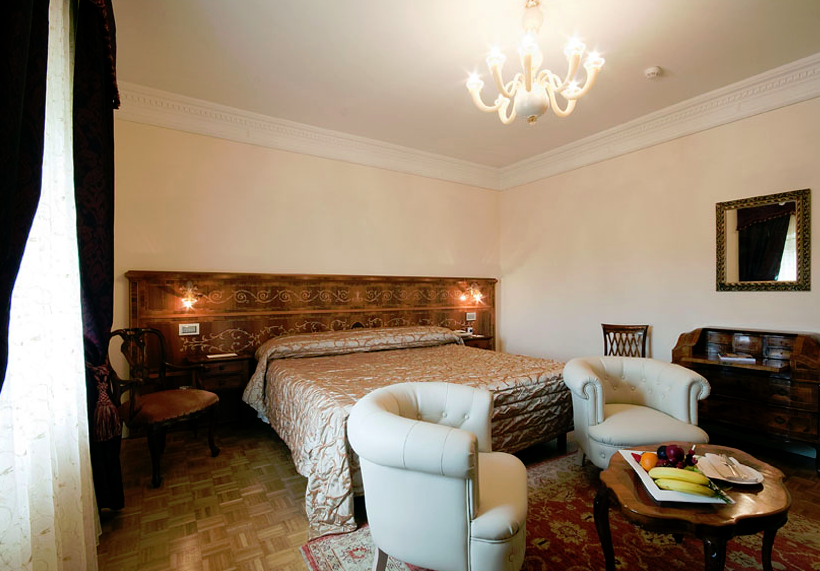 FireShot_Screen_Capture_031_-_Grand_Hotel_Rimini_albergo_5_stelle_lusso_riviera_romagnola_-_Phot