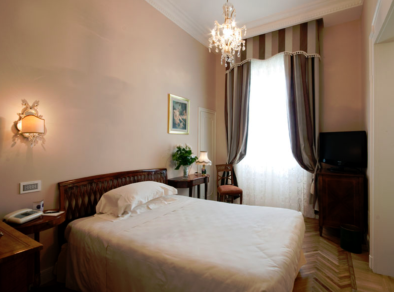 FireShot_Screen_Capture_034_-_Grand_Hotel_Rimini_albergo_5_stelle_lusso_riviera_romagnola_-_Phot