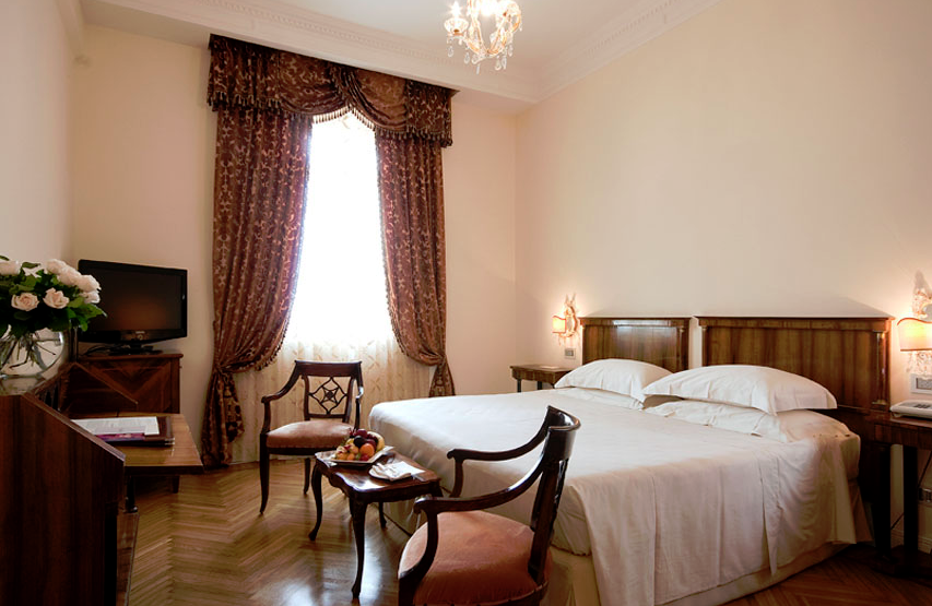 FireShot_Screen_Capture_053_-_Grand_Hotel_Rimini_albergo_5_stelle_lusso_riviera_romagnola_-_Phot