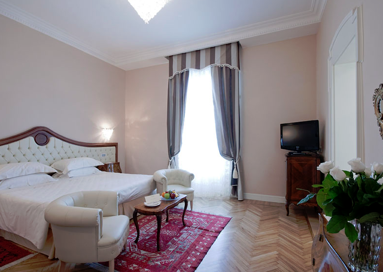 FireShot_Screen_Capture_064_-_Grand_Hotel_Rimini_albergo_5_stelle_lusso_riviera_romagnola_-_Phot