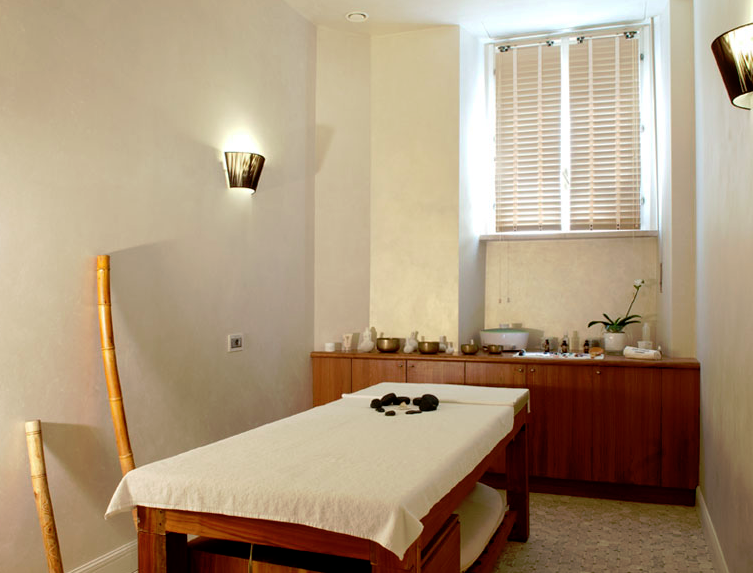 FireShot_Screen_Capture_082_-_Grand_Hotel_Rimini_albergo_5_stelle_lusso_riviera_romagnola_-_Phot