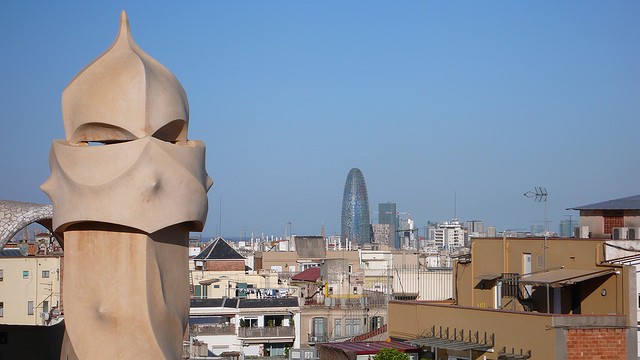 Dalla Francia a Barcellona, maggiori tasse sulle case sfitte