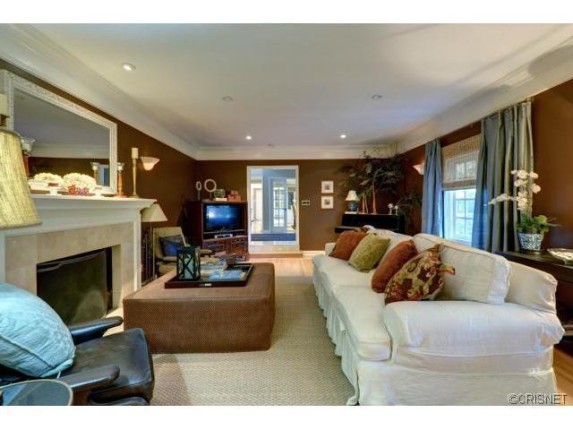 living-rm-3-ef914b-573x430