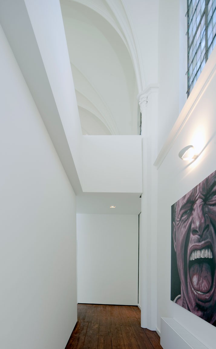 church-conversion-into-residence-utrecht-the-netherlands-zecc-architects-3