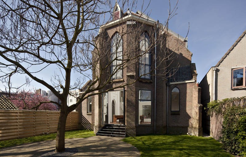 church-conversion-into-residence-utrecht-the-netherlands-zecc-architects-7