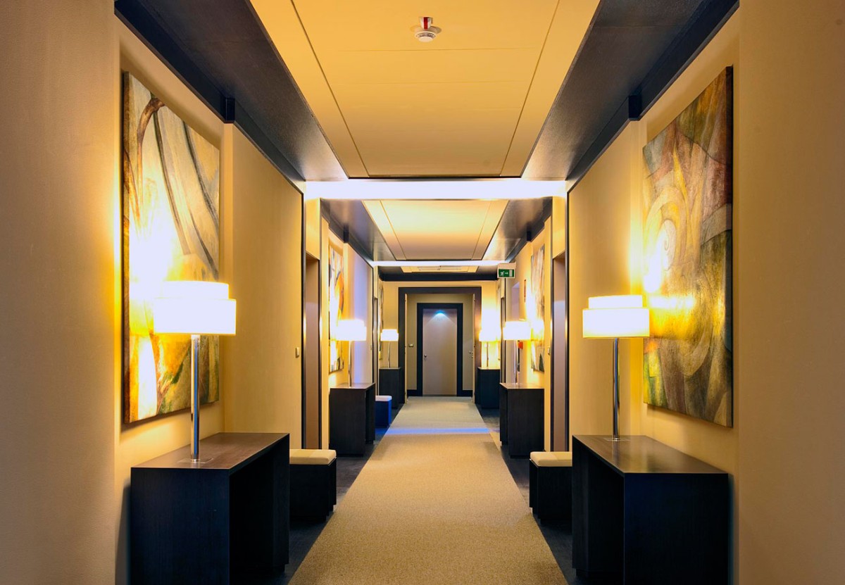 HOTEL-3