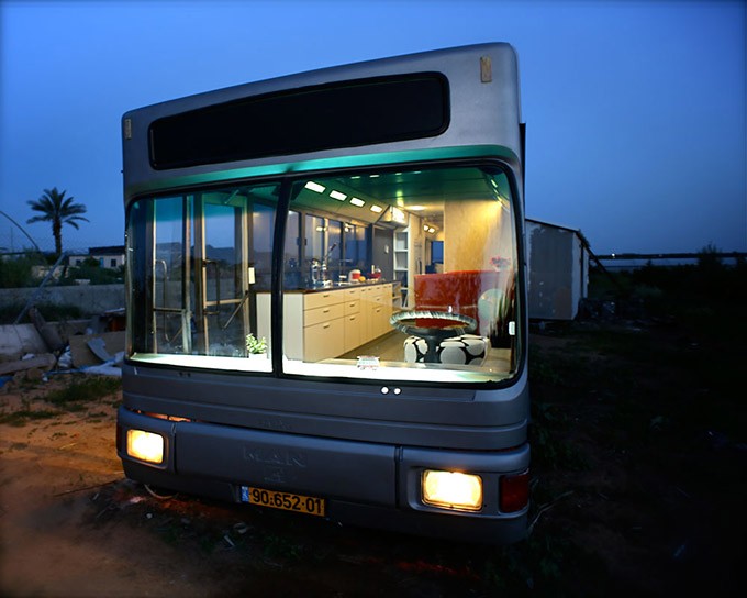 La casa più vintage del mondo è un autobus di linea riadattato (fotogallery)