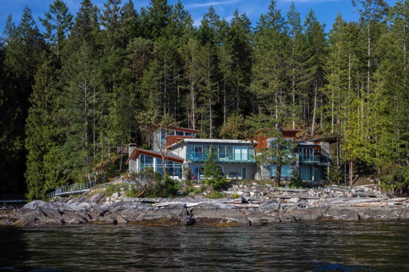 Pender-Harbour-House-02-800x533