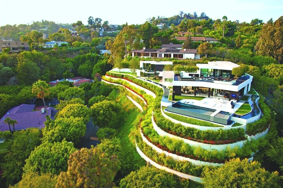 villa beverly hills Una villa "galleggiante" con vista su beverly hills (fotogallery)