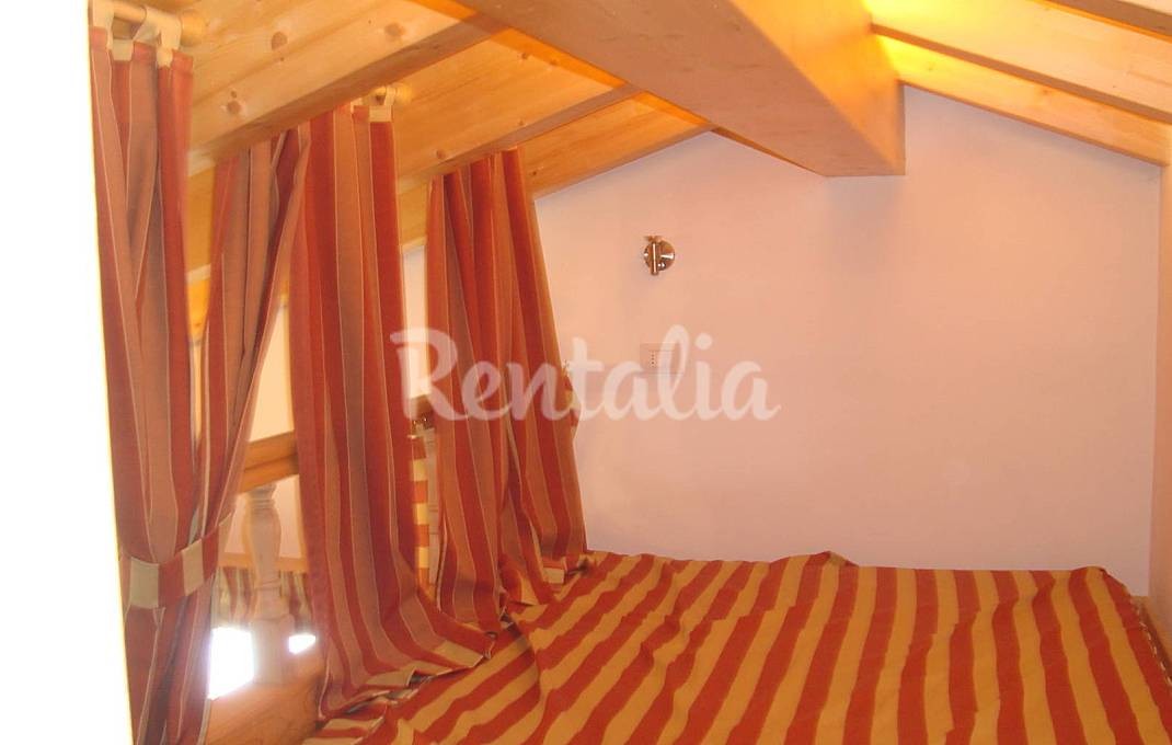 h.2051564.1070.680.0.ffffff.wm_.e066386a