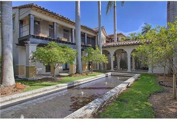 Matt-Damons-fountain-83016c-589x419