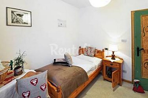 h.2655860.375.250.0.ffffff.wm_.f62af368