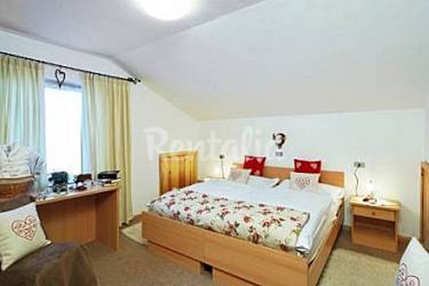 h.2655862.375.250.0.ffffff.wm_.eb6ce672