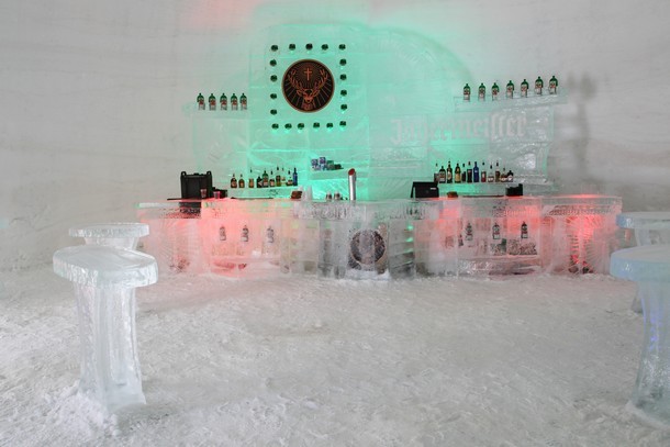 ice-hotel-montreal-1_0