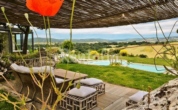 rentalia-saturnia-17