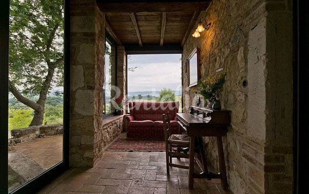 rentalia-saturnia-5