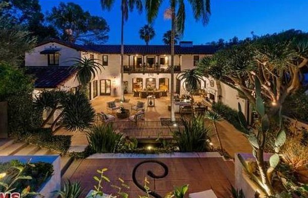 robert-pattinson-casa-los-angeles-1