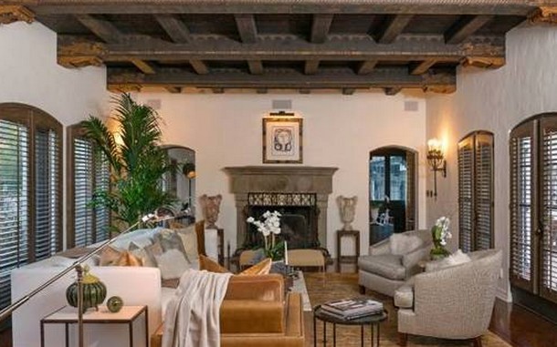 robert-pattinson-casa-los-angeles-3