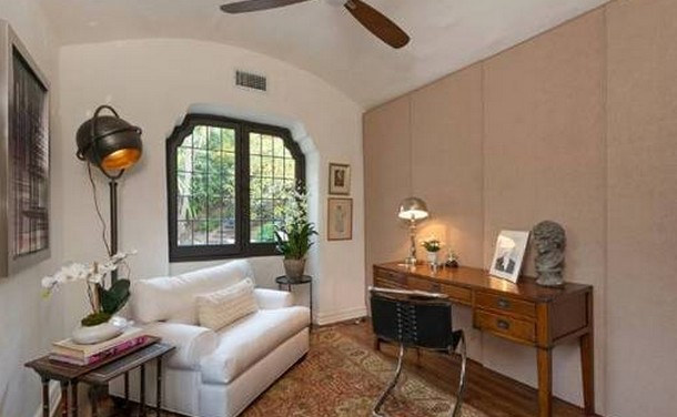 robert-pattinson-casa-los-angeles-6