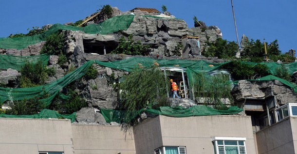 Edifici all'apparenza normali che celano dettagli stupefacenti, scopriamoli a partire da Torino (foto)