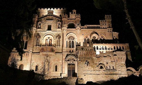 1_castello_della_monica