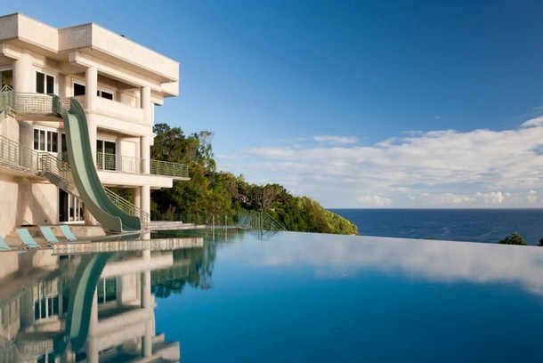 Water-Falling-Estate-on-The-Big-Island-4-950x635