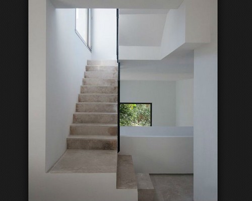 Poste italiane salva alitalia. E chi salva gli italiani?