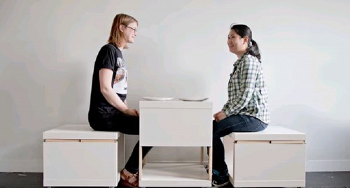 Come vivere in un appartamento di 10 m2 senza finestre evitando di diventare pazzi