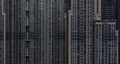 Come vivere in un appartamento di 10 m2 senza finestre evitando di diventare pazzi