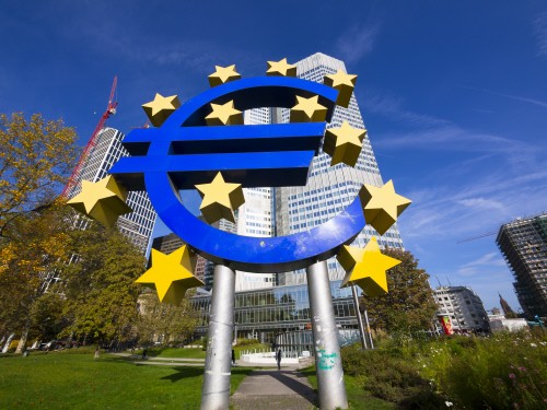 Un "certo surriscaldamento" nel settore immobiliare preoccupa la bce