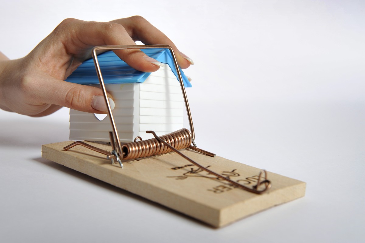 Ci vogliono 155.000 euro per costruire una casa, ma per una abusiva ne bastano 66.000